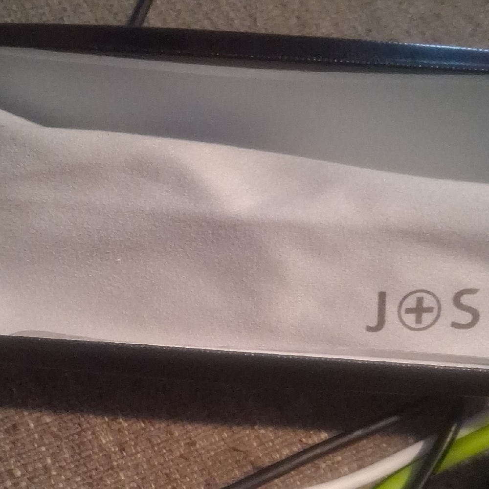 Black Rectangular Glasses with Case - Picture 5 of 8
